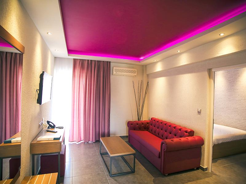 Royal Hotel and Suites