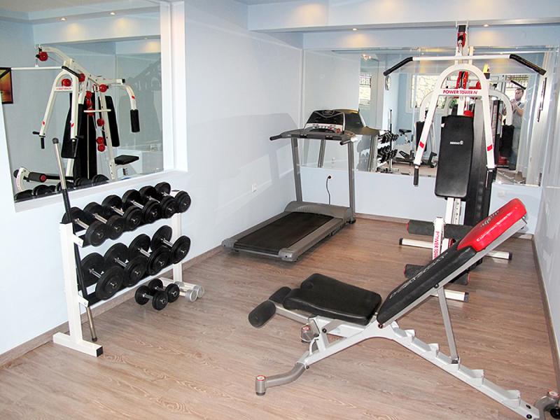 Royal Hotel and Suites