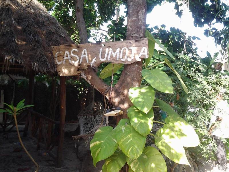 Casa Umoja Guesthouse 