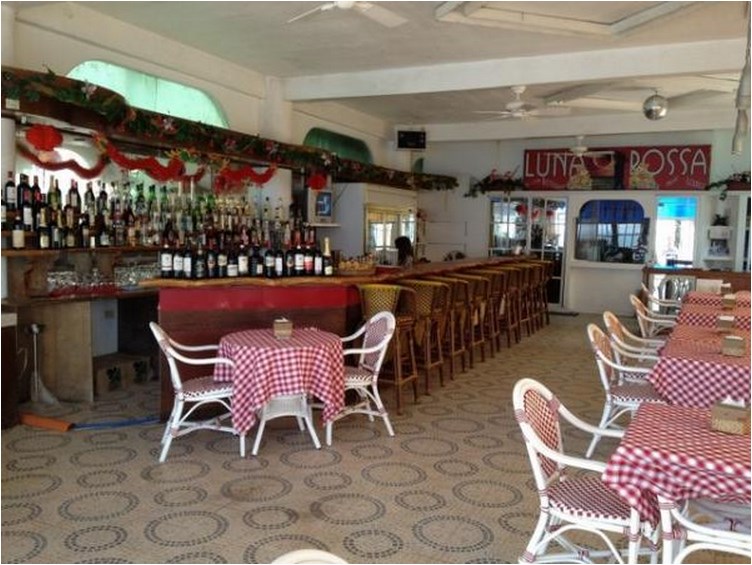 Alla Luna Rossa Beach Hotel