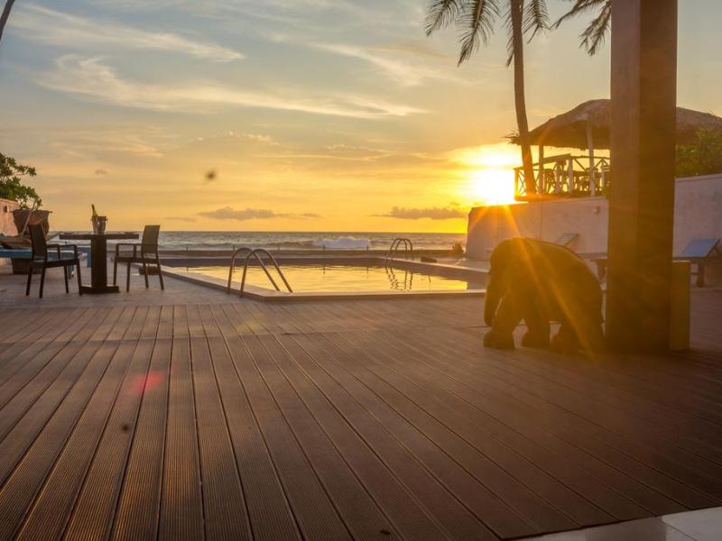 Lucky Seven Hikkaduwa