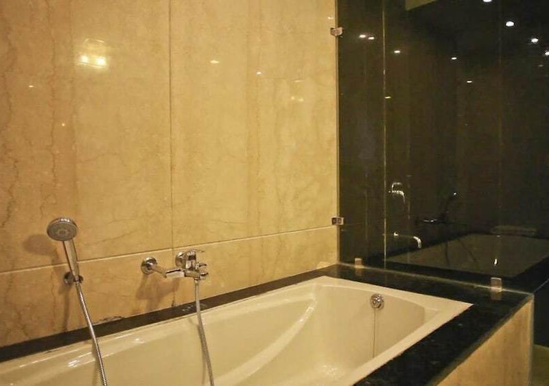DS Clarks Inn Gurgaon