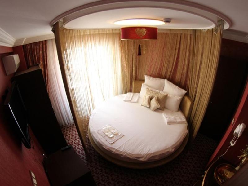 Salinas Istanbul Hotel