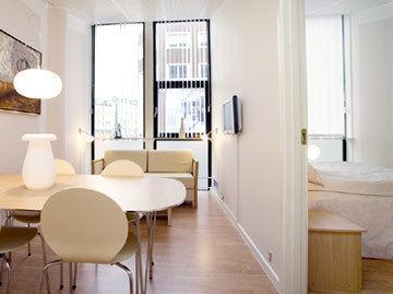 First Hotel G & Suites