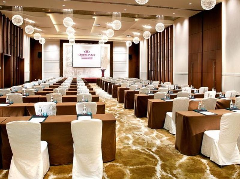 Crowne Plaza Shanghai Xiayang Lake