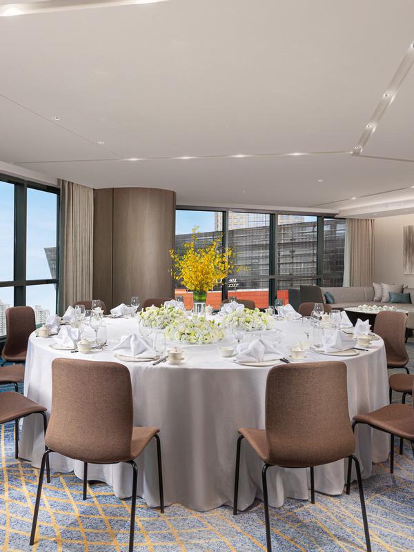 Hualuxe Shanghai Changfeng Park by IHG 