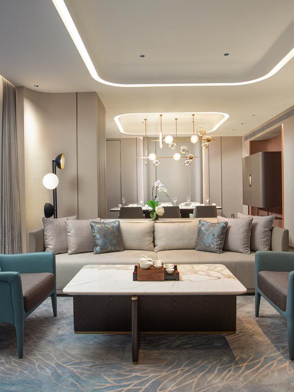 Hualuxe Shanghai Changfeng Park by IHG 