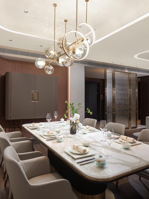 Hualuxe Shanghai Changfeng Park by IHG 