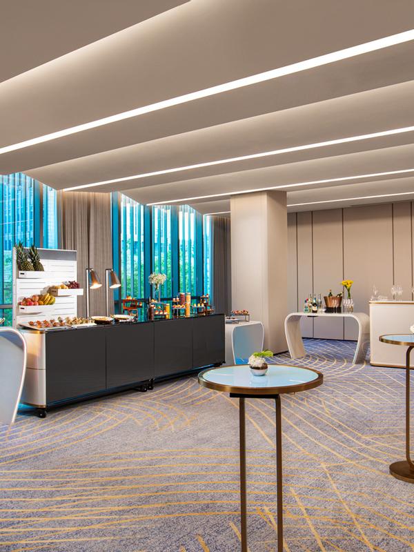 Hualuxe Shanghai Changfeng Park by IHG 