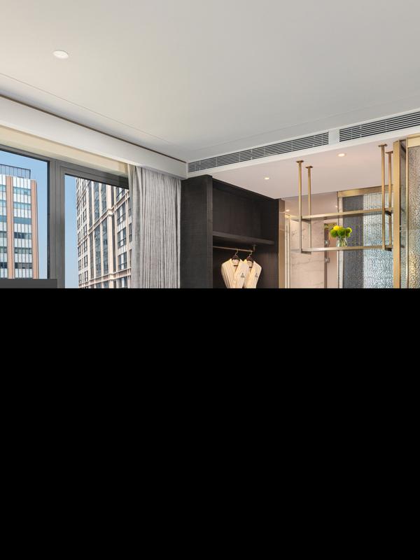 Hualuxe Shanghai Changfeng Park by IHG 