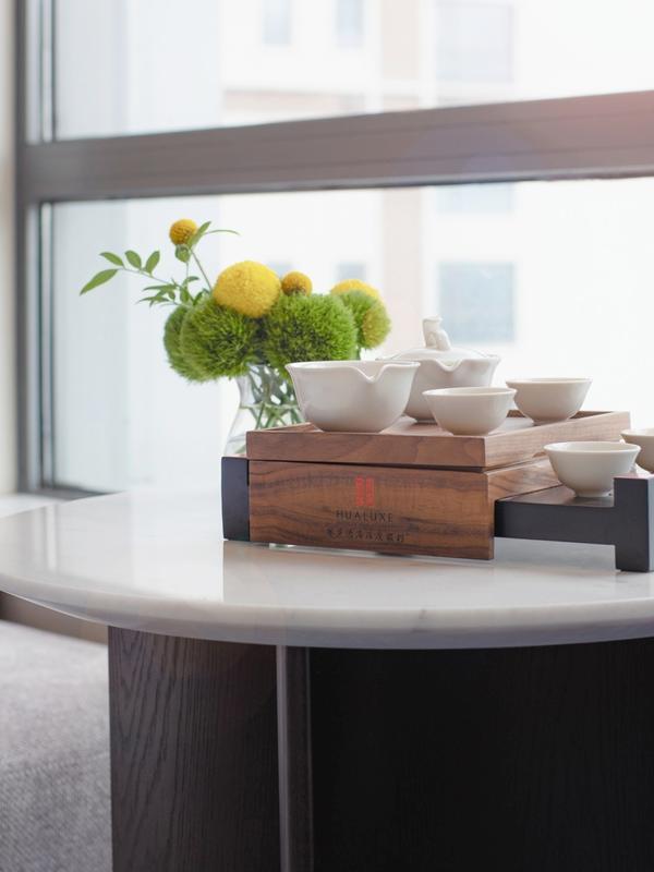 Hualuxe Shanghai Changfeng Park by IHG 