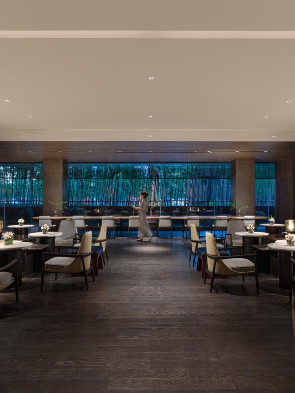 Hualuxe Shanghai Changfeng Park by IHG 