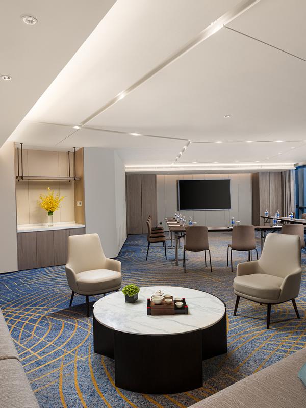 Hualuxe Shanghai Changfeng Park by IHG 