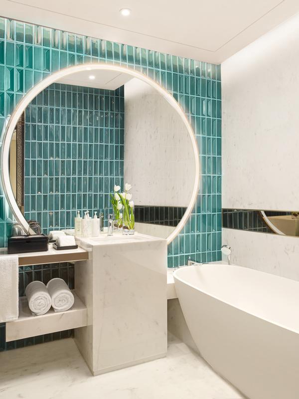 Hualuxe Shanghai Changfeng Park by IHG 