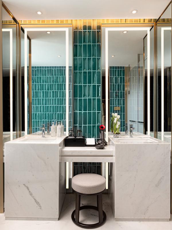 Hualuxe Shanghai Changfeng Park by IHG 