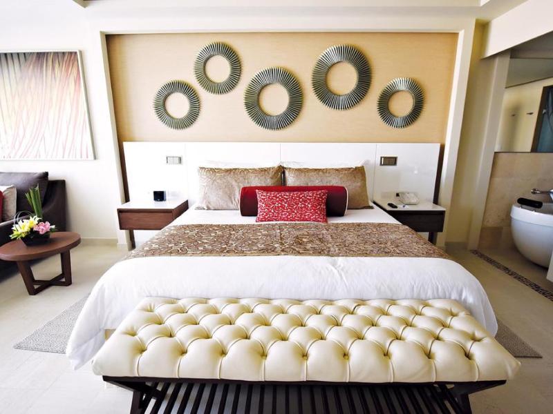 Hideaway at Royalton Riviera Cancun