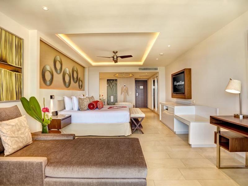 Hideaway at Royalton Riviera Cancun