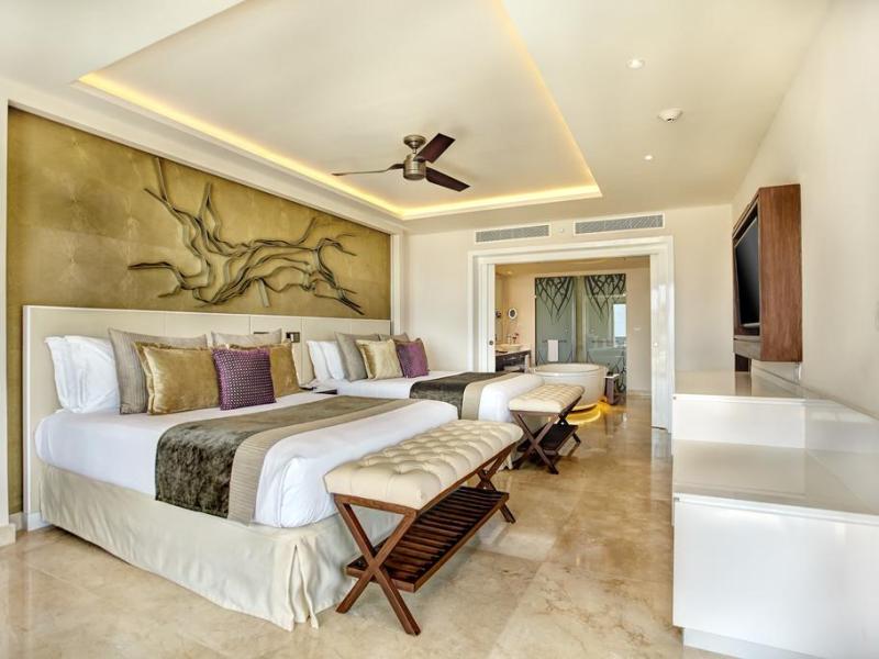 Hideaway at Royalton Riviera Cancun