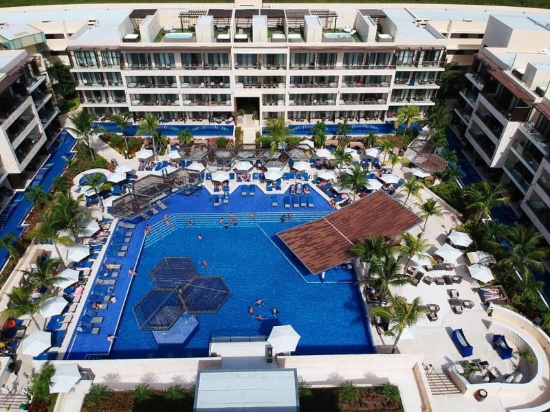 Hideaway at Royalton Riviera Cancun