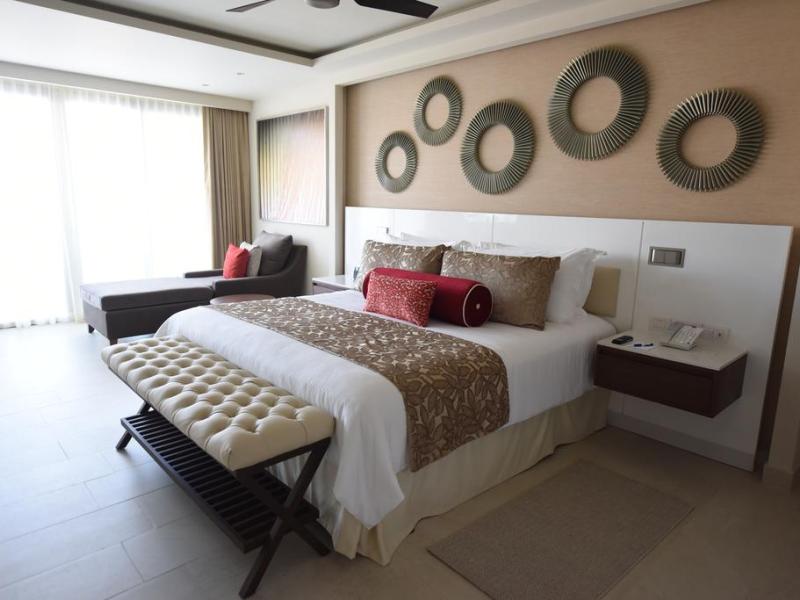 Hideaway at Royalton Riviera Cancun