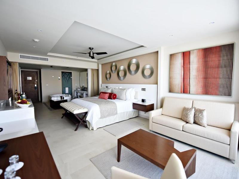Hideaway at Royalton Riviera Cancun