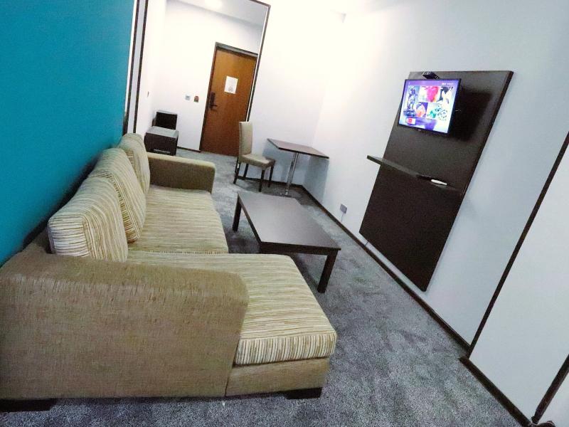 Crossway Hotel
