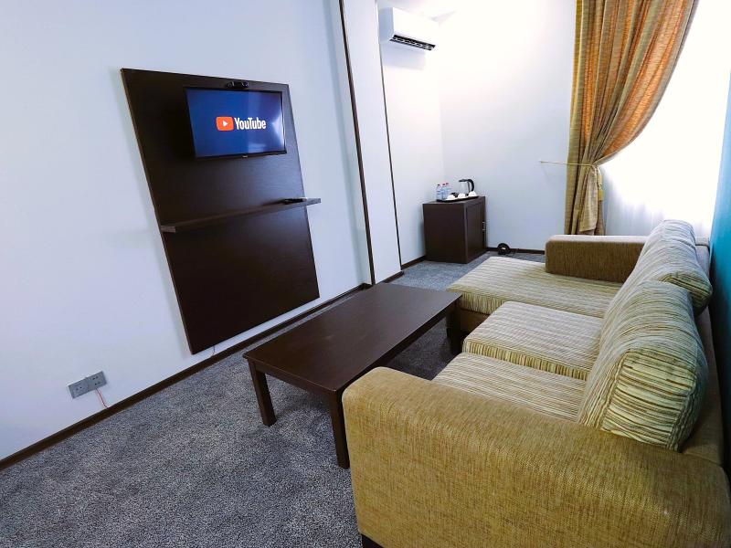 Crossway Hotel
