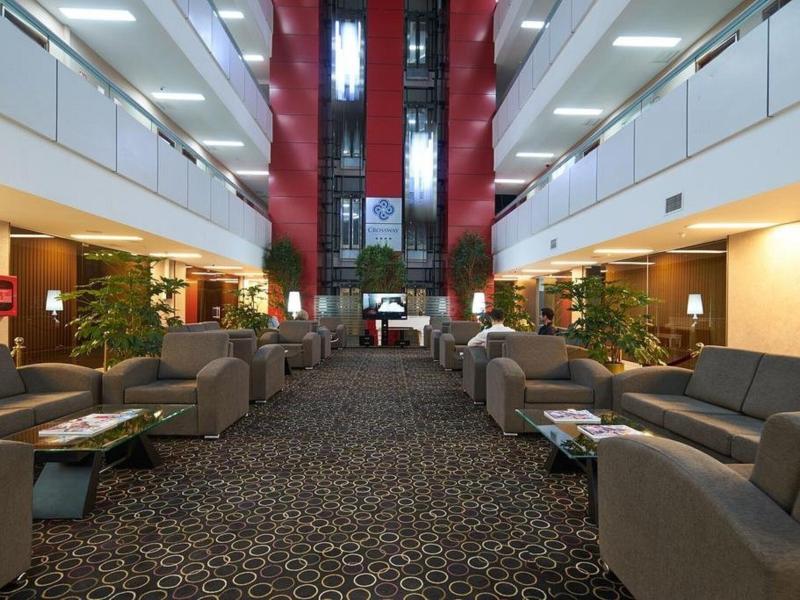 Crossway Hotel