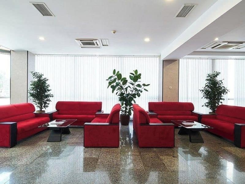Crossway Hotel