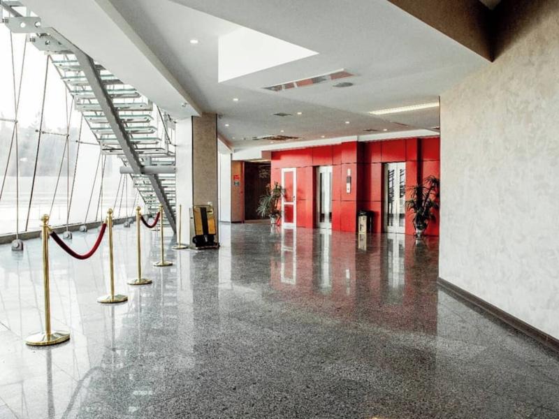 Crossway Hotel