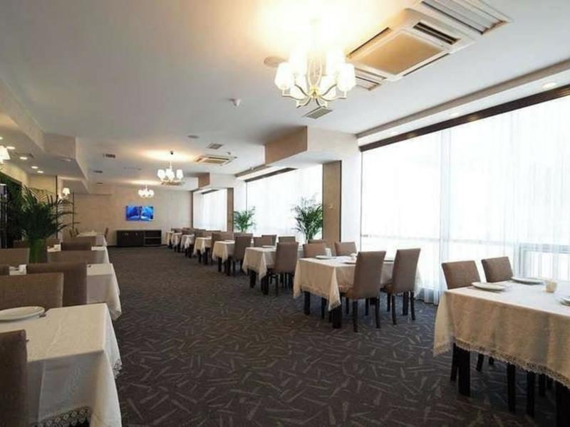 Crossway Hotel