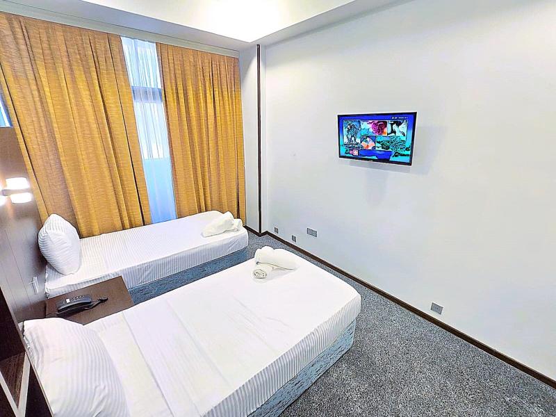 Crossway Hotel