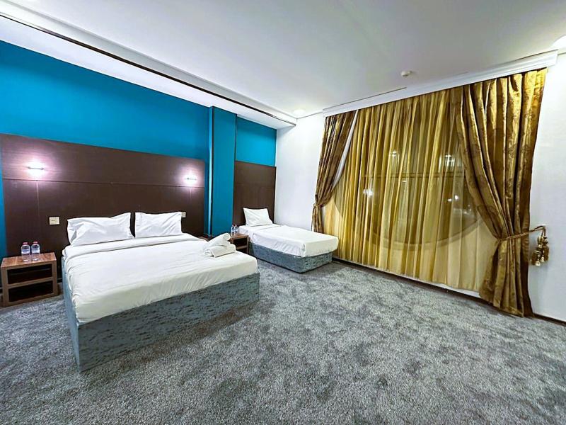 Crossway Hotel