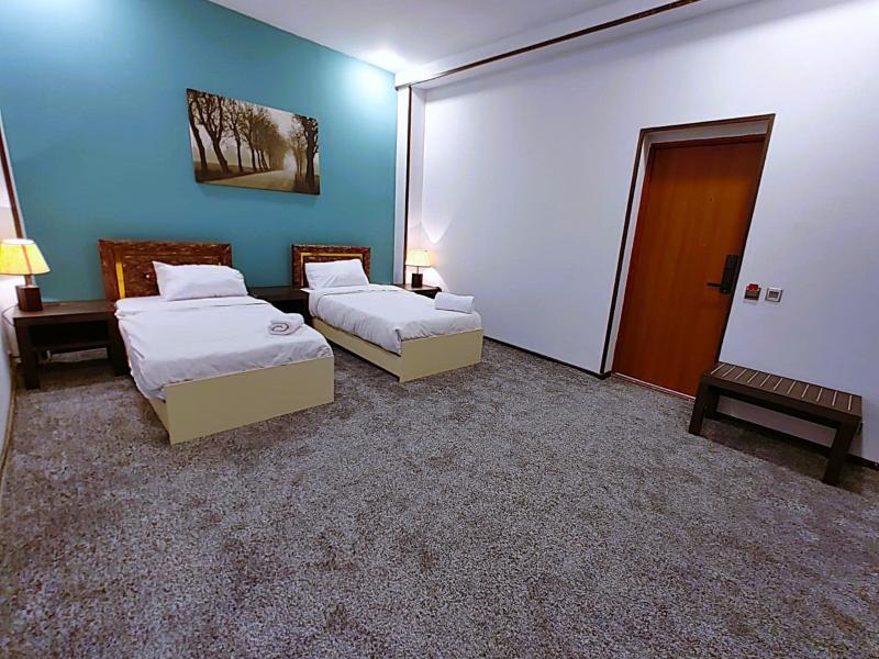 Crossway Hotel