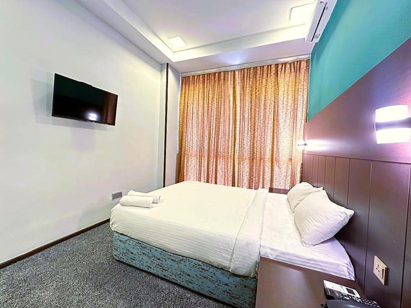 Crossway Hotel