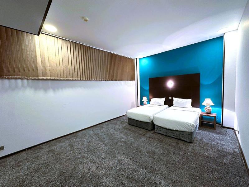 Crossway Hotel
