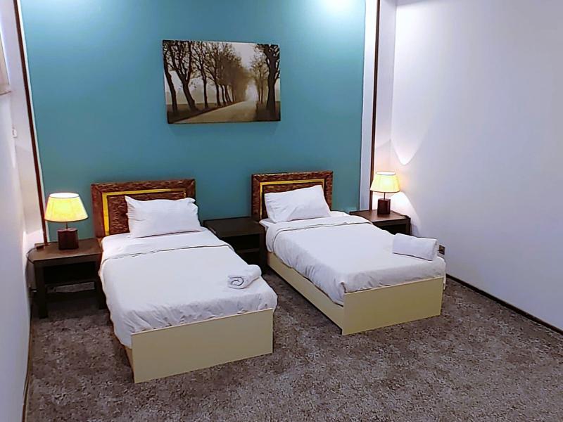 Crossway Hotel