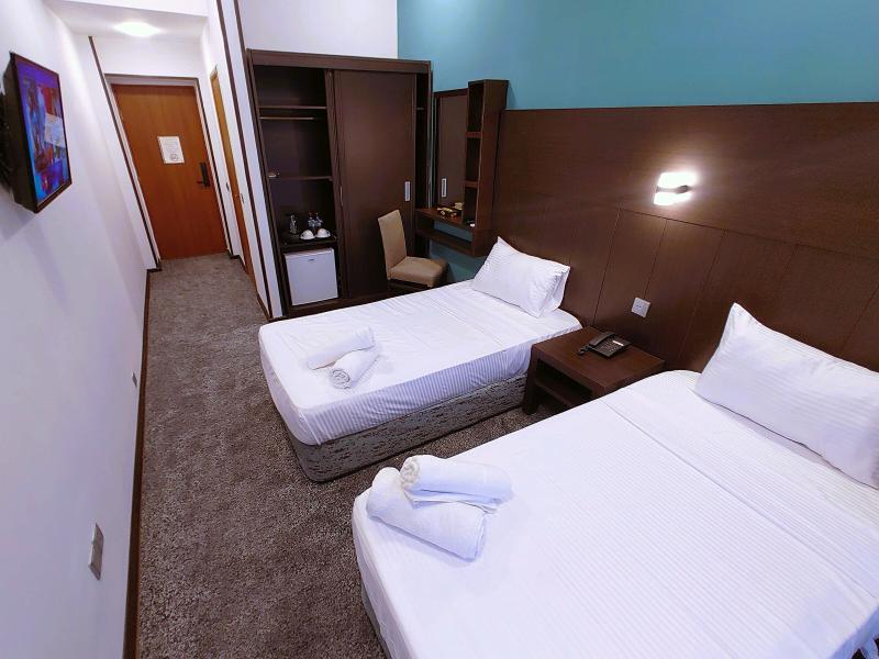Crossway Hotel