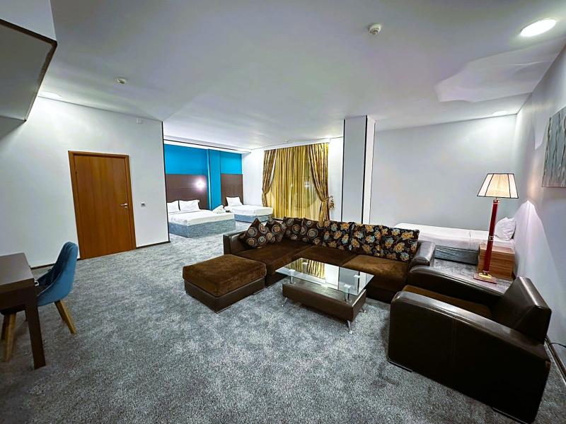 Crossway Hotel