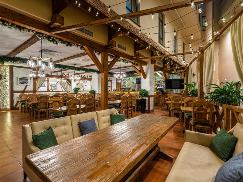 Cort Inn St. Petersburg Hotel & Conference Center