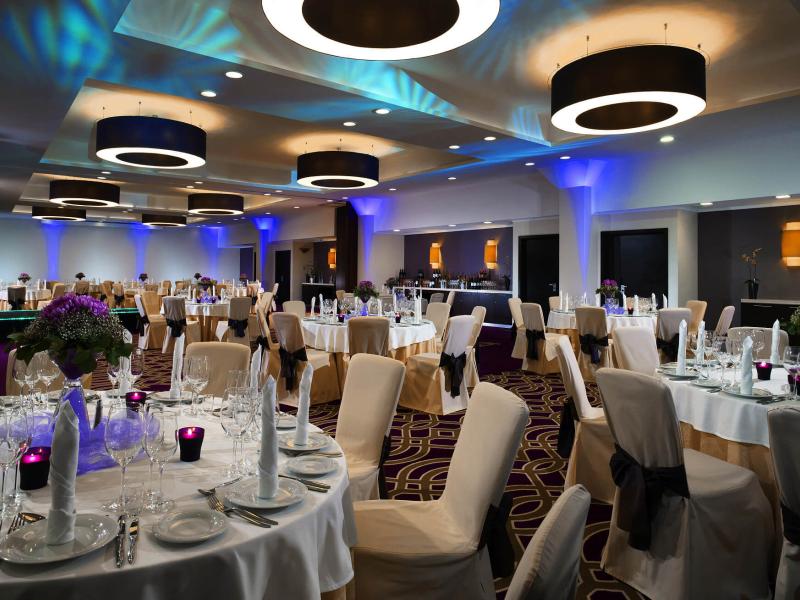 Cort Inn St. Petersburg Hotel & Conference Center