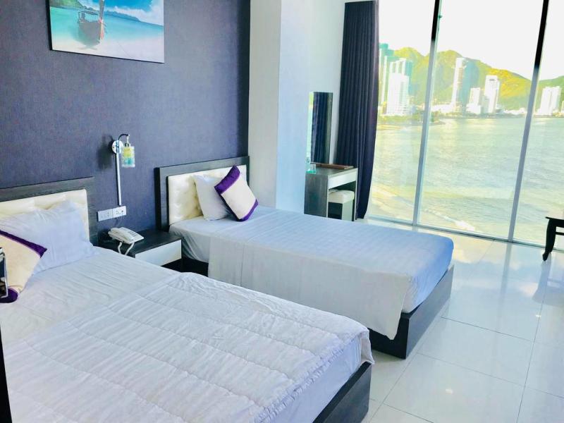 La Mer Hotel