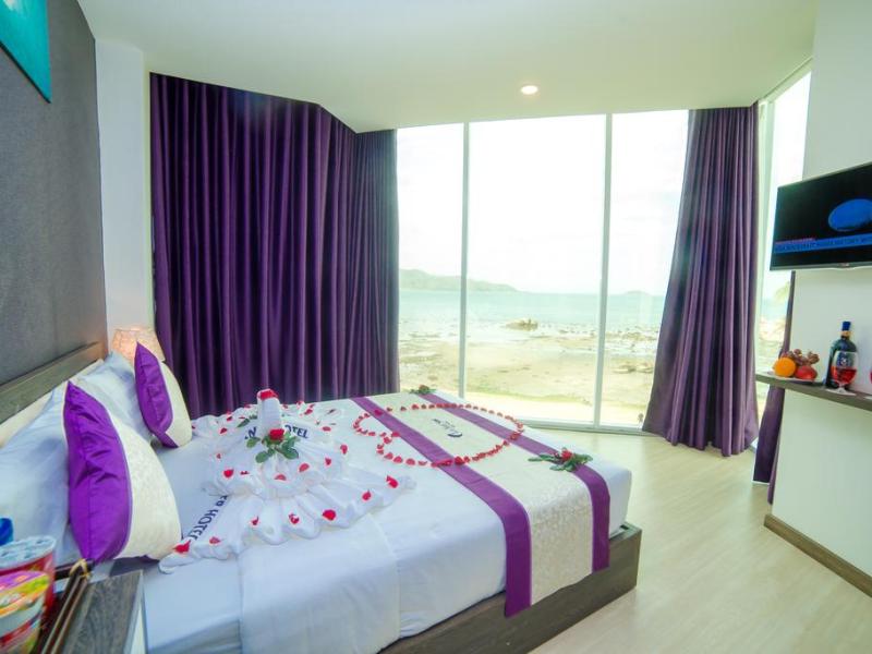 La Mer Hotel