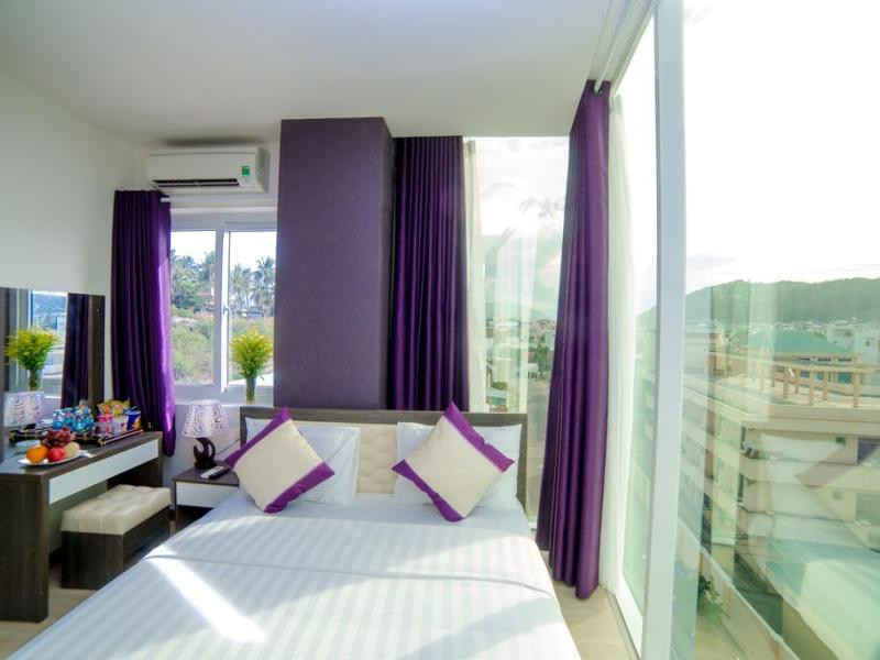 La Mer Hotel