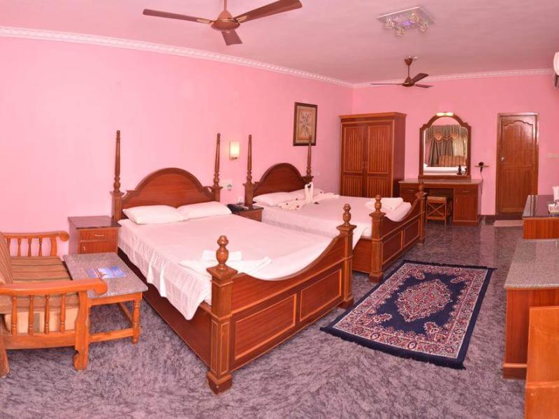 Sea Breeze Resort