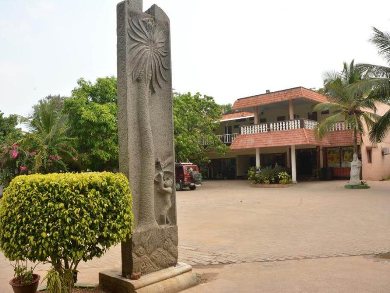 Sea Breeze Resort