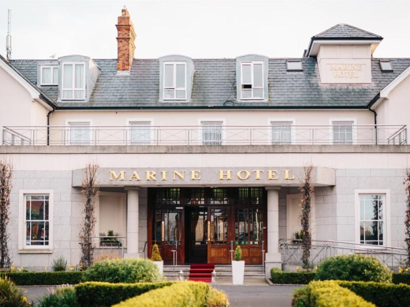 Marine Hotel
