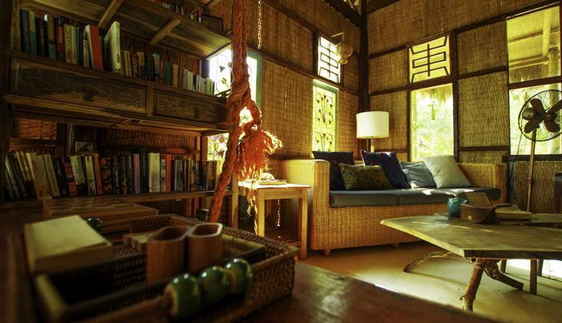 Bamboo Cottages & Restaurant