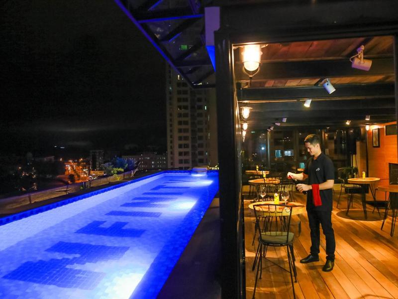 Truong Hotel