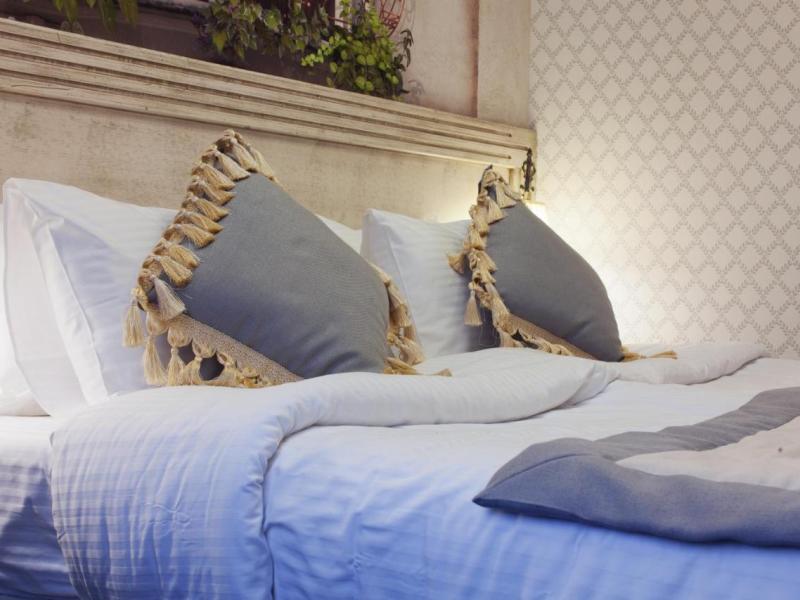Alex Residence Hotel 